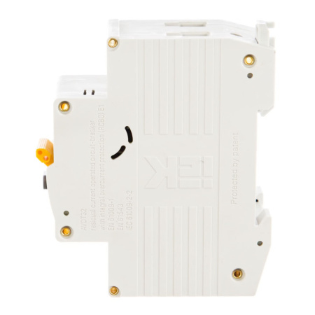 Картинка Выключатель автоматический дифференциальный АВДТ-32 1п+N 16А 30мА С IEK