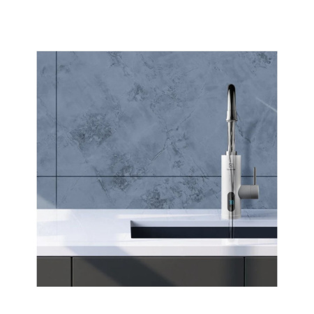 Картинка Водонагреватель электрический проточный White 3.3 кВт Electrolux Taptronic