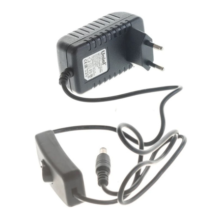 Картинка Блок питания 12Вт 12В IP20 для светодиодов с вилкой Uniel UET-VPA-012A20