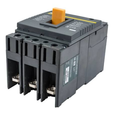 Картинка Выключатель автоматический  ВА88-35 3Р 100А IEK