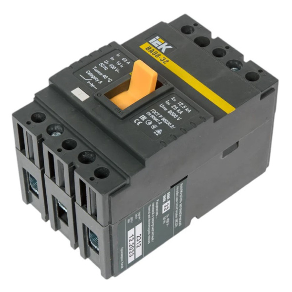 Картинка Выключатель автоматический  ВА88-32 3Р 63А 25кА IEK