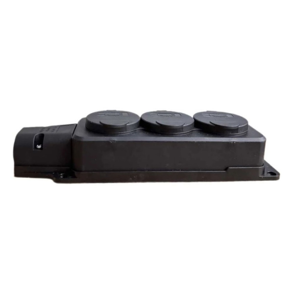 Картинка Колодка каучук 3-ая Черная с заглушками 2P+PE IP54 5703 Monolit