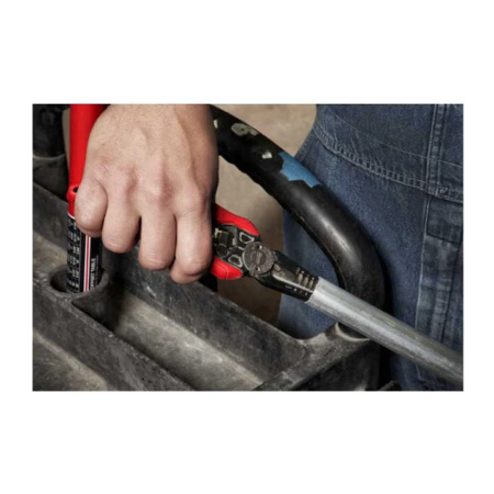 Картинка Комбинированные кусачки для зачистки проводов 7в1 Milwaukee